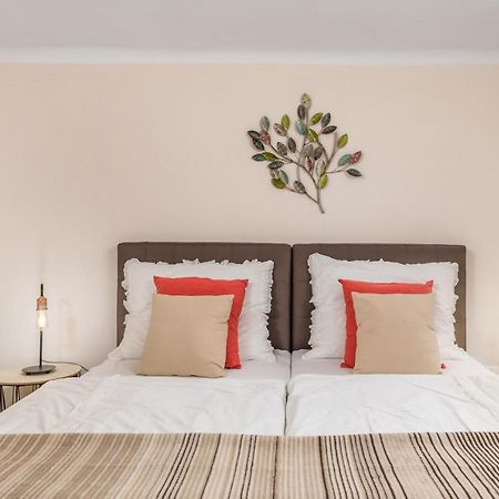 Apartment Carolina Opatija Ngoại thất bức ảnh